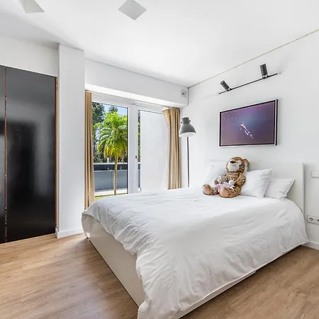 Extravagant 5-bedroom Mansion Вилла