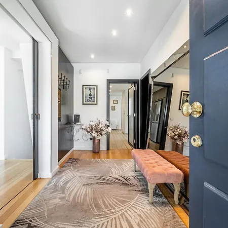 Extravagant 5-bedroom Mansion Вилла Вила-Нова-ди-Гая