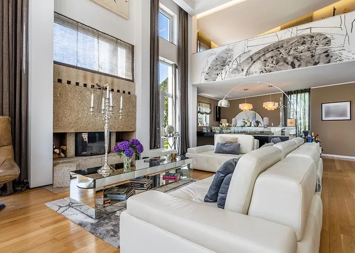 빌라 Extravagant 5-bedroom Mansion 빌라노바데가이아