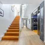 Extravagant 5-bedroom Mansion فيلة