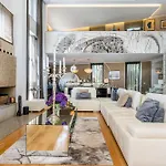 Extravagant 5-bedroom Mansion *