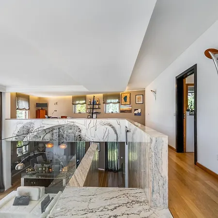 Extravagant 5-bedroom Mansion * וילה נובה דה גאיה